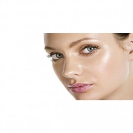 cream -for-oily-skin-lifestyle-image