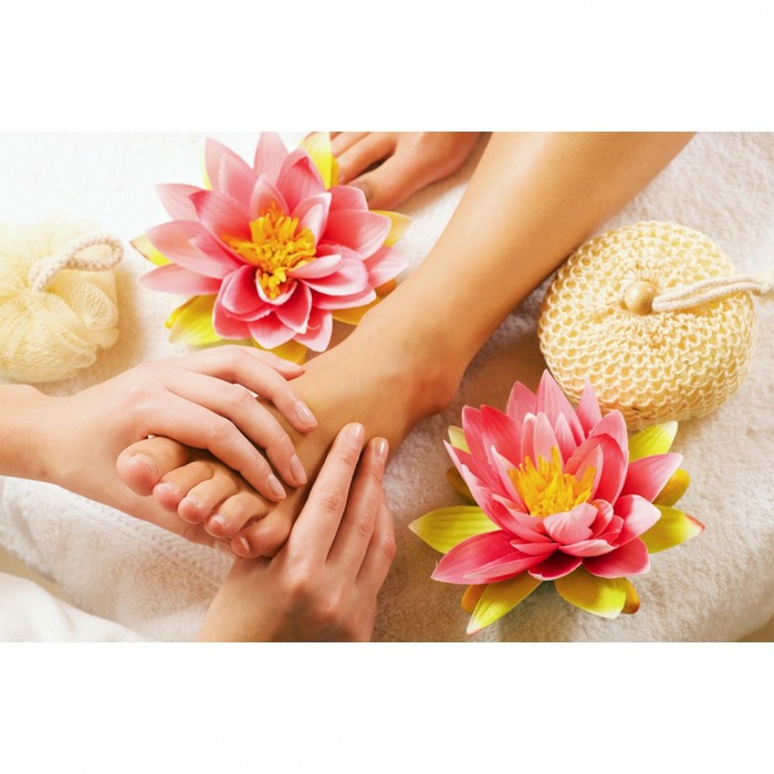 reflexology-foot-cream-lifestyle-image