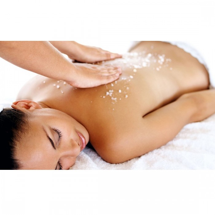 rose-salt-scrub-lifestyle-image